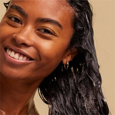 LUSH (ラッシュ)　ハニ髪シャンプー 300g　ノンシリコン【1640991】