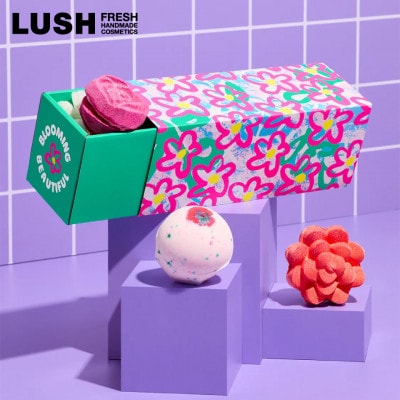 LUSH ラッシュ ブルーミング ビューティフル 3種のバスギフト【配送不可地域：離島】【1448555】