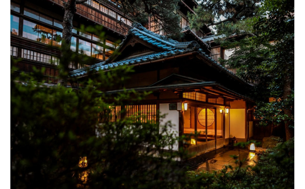 すっぽん鍋と日本酒・米の詰め合わせ