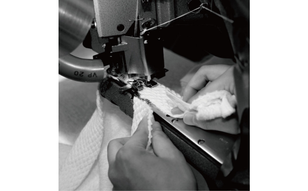 【ひだまり チョモランマ】　婦人長袖丸首インナー【LLサイズ】