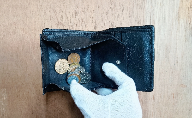 ☆世界にたった一つ☆　ねこの二つ折り財布　☆ネイビー☆ 財布 お財布 二つ折り