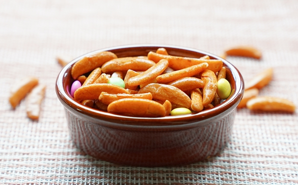 ãã»ãã®æ°æã¡ã§ãããæšæ¶ã«ãŽã£ãããæ¿ã®çš®ïŒããããã§ã³15ãã㯠åµä¿¡ç£æ¥ | ããã®ãã ãã§ã³ ãèå ããã äººæ° ãããã ãåãå¯ã èŽãç© ã®ãã ãã¬ãŒã³ã æ°æœç å°åè°·åž ã0025-0002-01ã