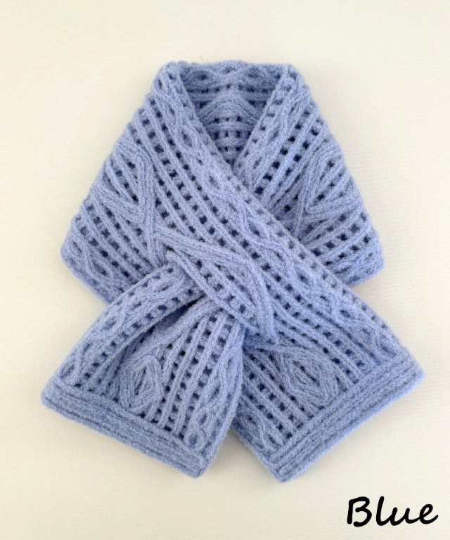 ショートマフラー アーガイル柄 ウール混 コード刺繍 ( ブルー ) レディース 日本製 | おしゃれ シンプル マフラー プレゼントギフト 母の日 新潟県 五泉市 有限会社田中刺繍