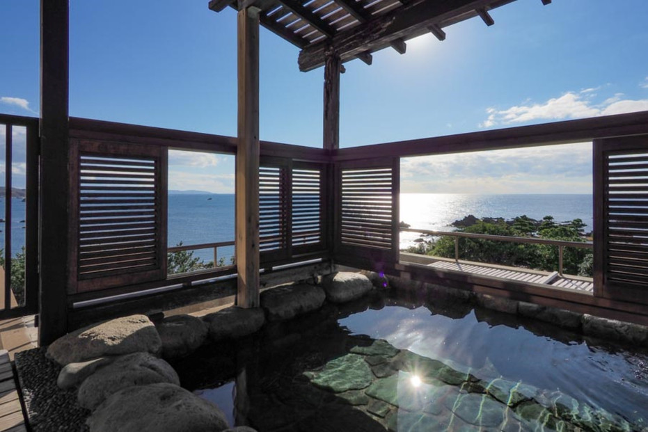 【佐渡】HOTEL AZUMA　ご宿泊券　（ホテル吾妻）オーシャンビューガーデンツイン（定員3名）３泊６食付2名様　平日利用　電話予約のみ対象