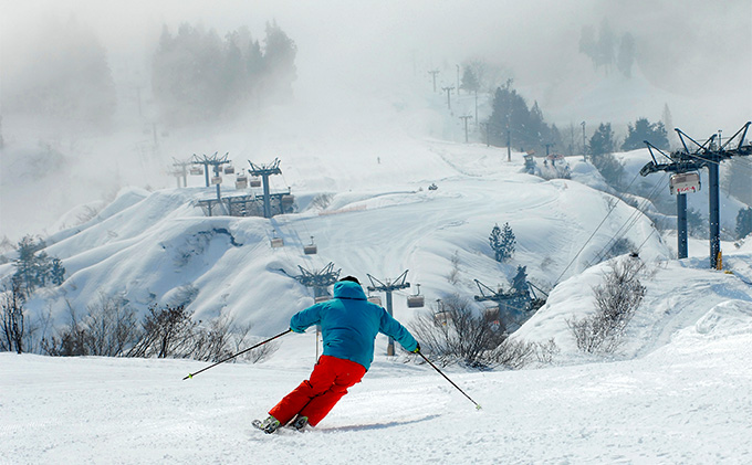 須原スキー場リフト1日券（大人用）＋レンタルスキー+レンタルウェア
