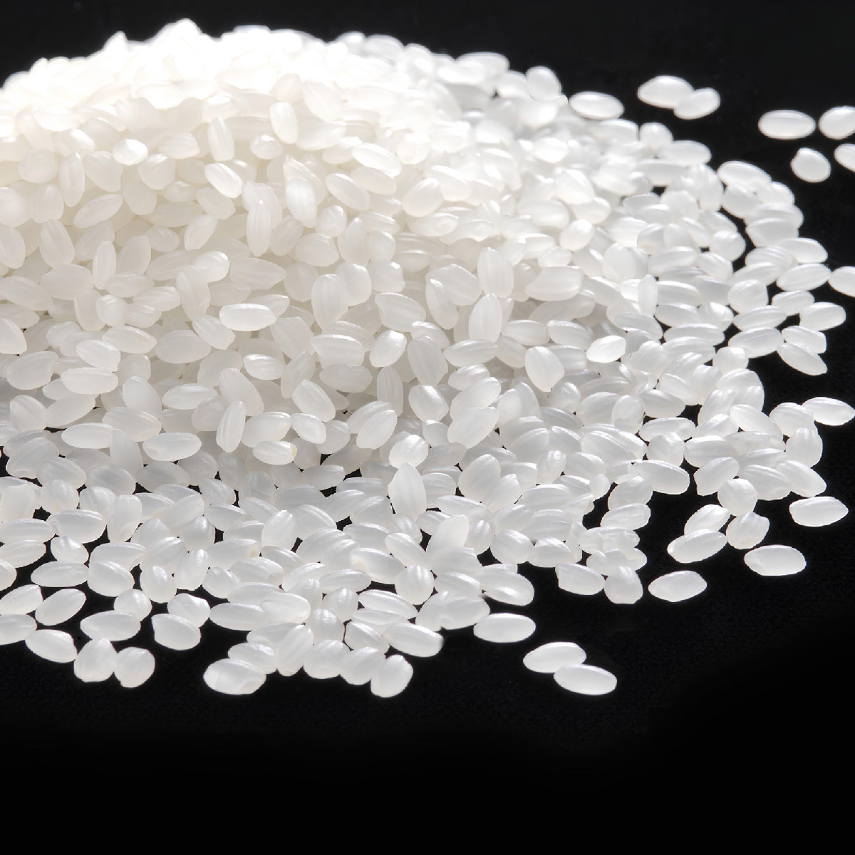 令和7年産 魚沼産コシヒカリ（精米）4kg お米 白米 ご飯 ブランド米 銘柄米 おにぎり お弁当 和食 産地直送 粘り モチっと食感 上品な甘み 