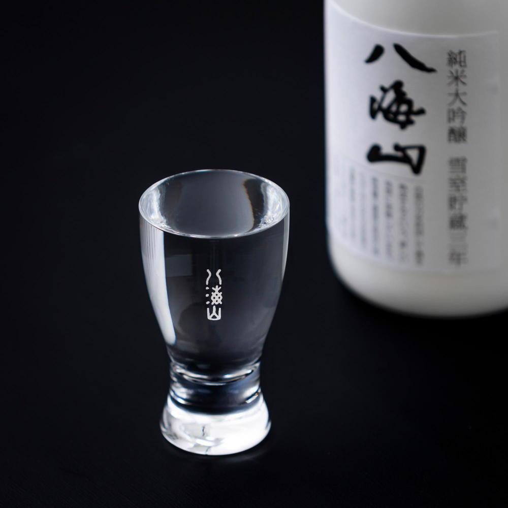 八海山 「雪室貯蔵三年酒 純米大吟醸」四合瓶（720ml）