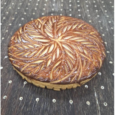 【ル・ラパン】ガレット・デ・ロワ(6号) 新潟県弥彦村【配送不可地域：離島】【1700023】