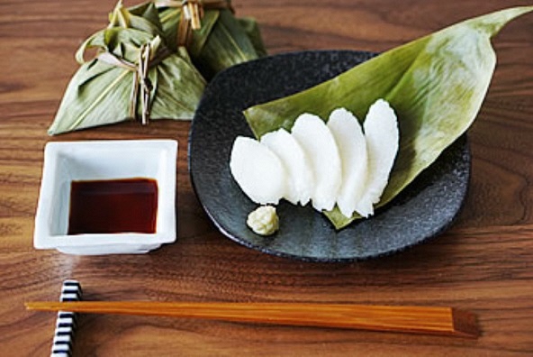 【手作り】三角ちまき (10個）冷蔵 新潟名物 出雲崎町 つるや コガネモチ きな粉 和菓子 お土産 新潟県