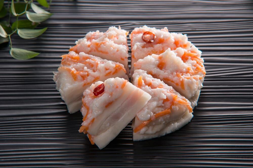 6つに切れているかぶら寿し『六つの花』（鰤トロ入）5枚入