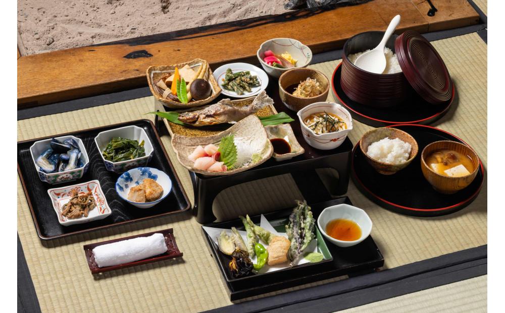 1çµã ãã®ãã©ã€ããŒããäºç®å±±åæé ãã¹ãã€ïŒäŒçµ±èžèœããããéè³ã 宿æ³ãã©ã³ 1æ³2é£ä»ã ïŒåæ§ãŸã§ãå©çšå¯èœ