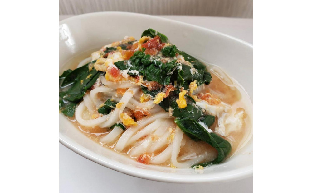 みどりふぁーむの富山のブランド米「富富富（ふふふ)」100％の米麺 12袋セット