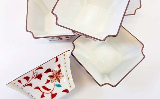 九谷焼 小鉢揃 花唐草 5個組 小鉢 盛り鉢 テーブルウェア 食器 九谷焼 伝統 工芸品 装飾品 F6P-2857