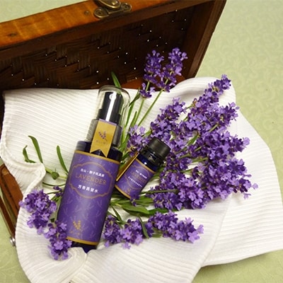 白山麓産ラベンダーの精油と芳香蒸留水【配送不可地域：離島・沖縄県】【1037362】