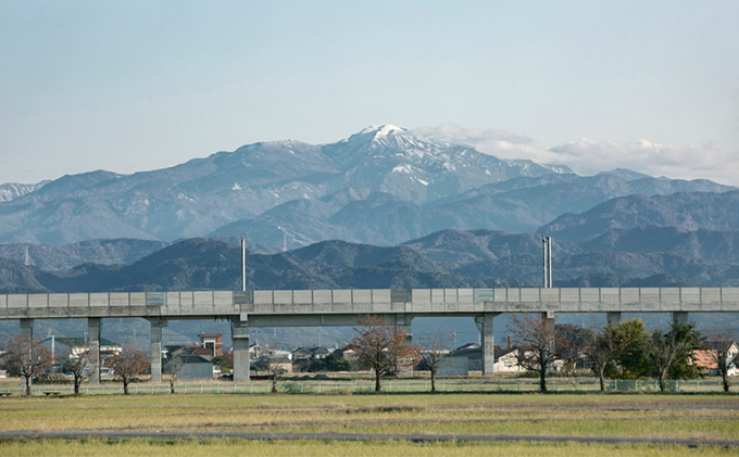 北本農場こだわりのお米令和6年度産コシヒカリ精米5kg漢方肥料米