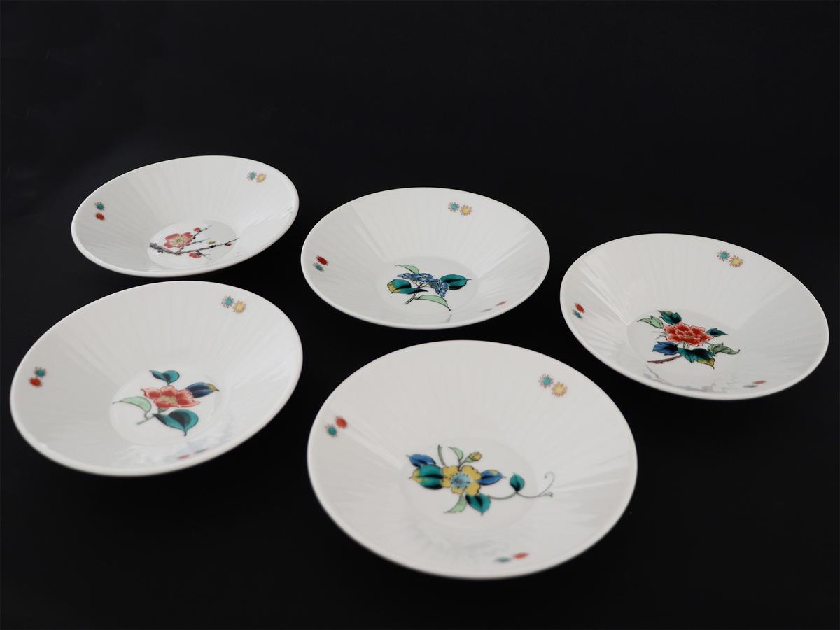九谷焼　4.5号皿揃　草花絵変り （5枚セット）a01 食器 キッチン雑貨 キッチンアイテム 雑貨 小物 お皿 丸皿 食卓 テーブルコーディネート 取り皿 