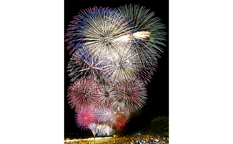 第40回川北まつり「北國大花火川北大会」協賛者席・お祭り特等席ペアチケット(駐車場1台分付) 