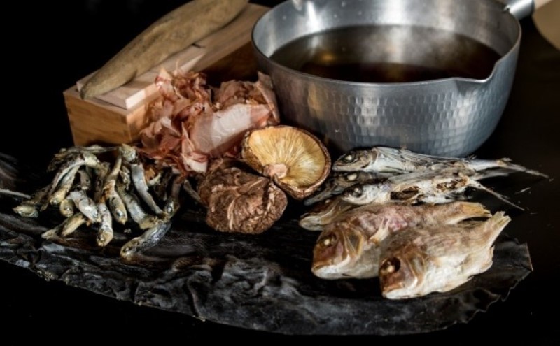 だしパック（鯛） 調味料 日本料理 和食 ベース お出汁 魚介出汁 化学調味料無添加 国産連子鯛 上品 風味豊か 鯛だし 炊き込みご飯 だし茶づけ 煮物 風味 香り 食品