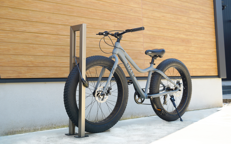 ファットバイクサイクルスタンド/屋外アルミ製1台用 5インチ / ステンカラー