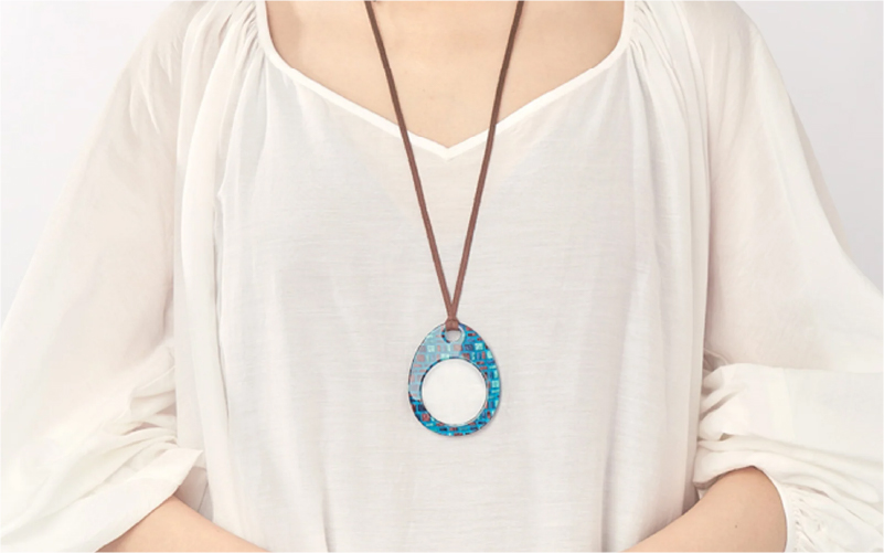 ＜KISSO＞Pendant Loupe_egA イエローホーン