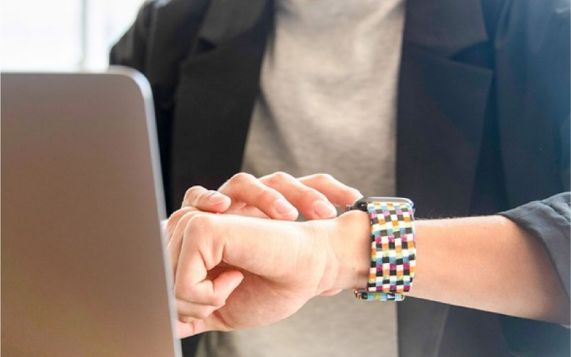 Apple Watch専用バンド 「Air bangle（エアバングル）」 モザイクカラー（42/44/45モデル）