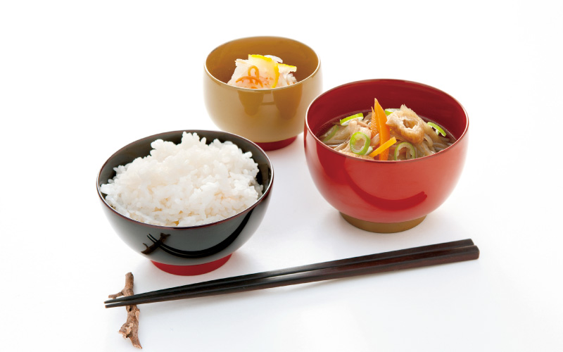 【数量限定・在庫限りで受付終了】aisomo cosomo 越前漆器キッズ2点セット 《飯椀》ベージュ×ピンク /《小鉢》レッド×ベージュ ツートンカラーのPOPな越前漆器＜100%天然漆＞【老舗塗師屋創業230年】
