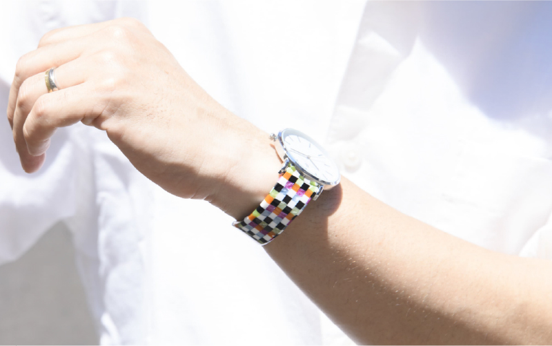 鯖江発！眼鏡職人が作った新感覚の腕時計 バングルウォッチ40　（バングル＋ウォッチ本体）モザイクカラー