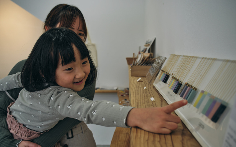 気分はめがね職人！お子さまのめがね作り体験