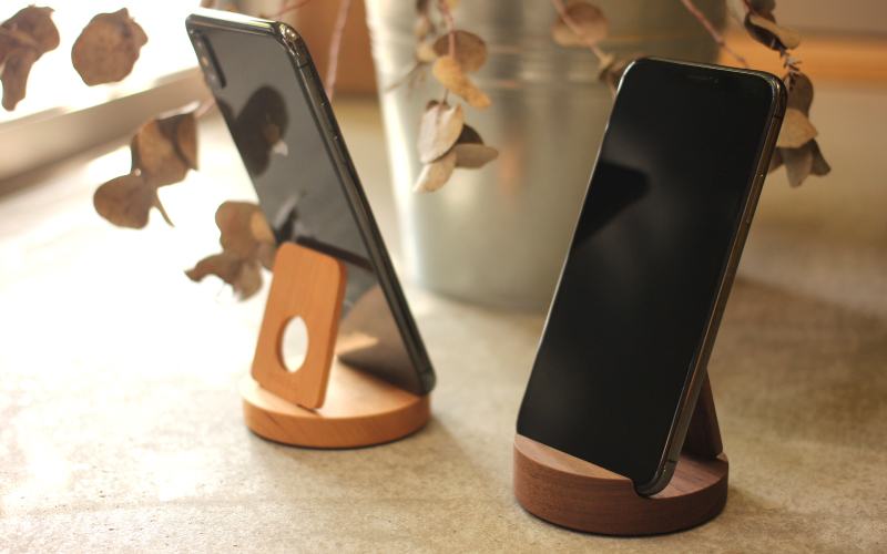 【Hacoa】汎用性高い木製スマートフォンスタンド チェリー「Smartphone Stand」