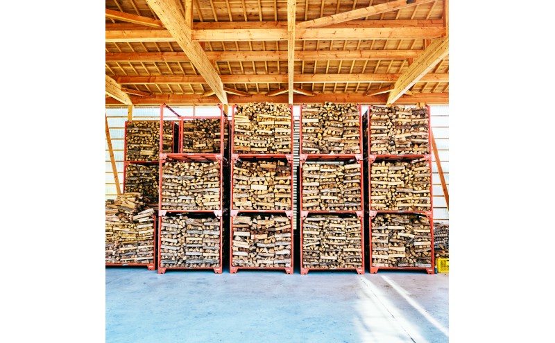 乾燥薪 ナラ薪20kg 35cm中割り～大割り薪ストーブ キャンプ 焚き火 密度が高く火持ちの良い広葉樹