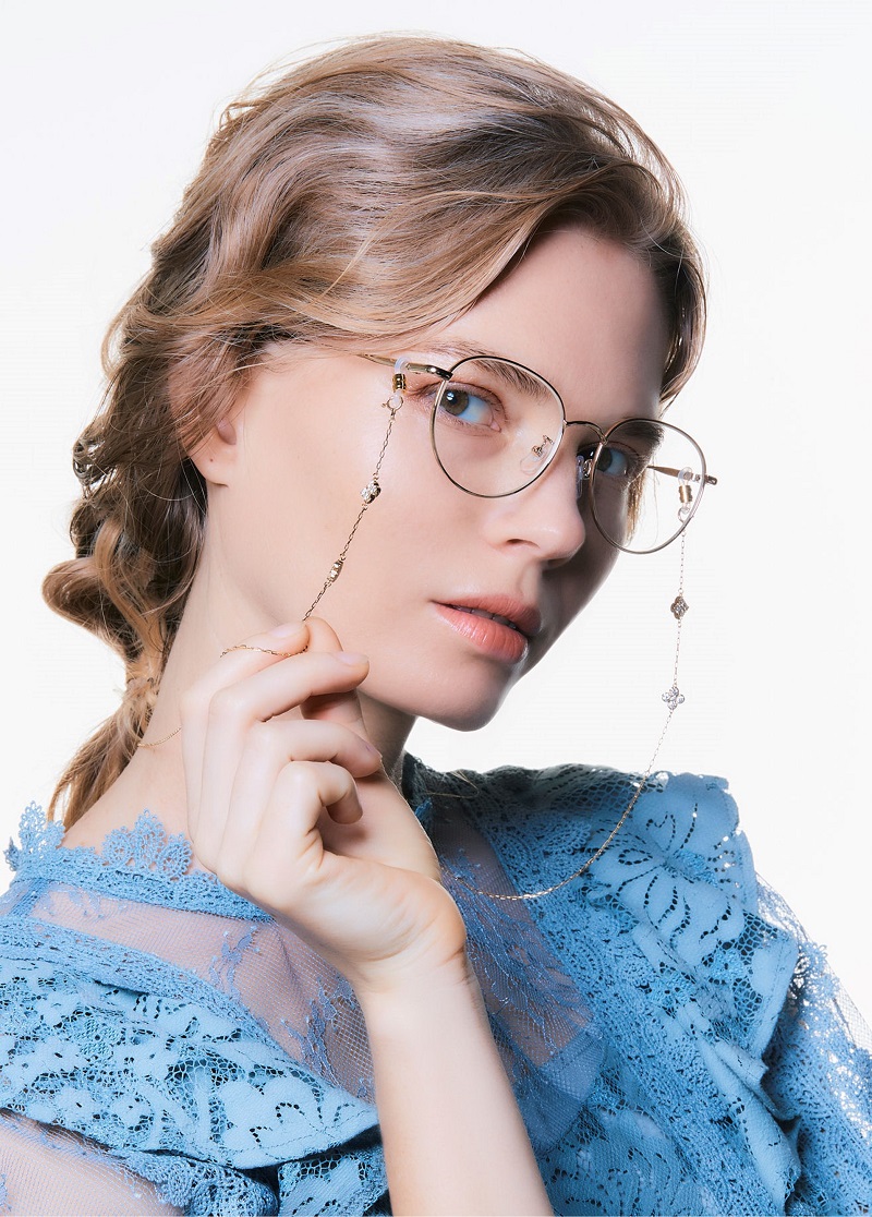 Deliciaeフォルトゥーナ　K18YG　4WAYデザインダイヤネックレス　メガネチェーン　マスクホルダー　二連ネックレス 　K04019-H