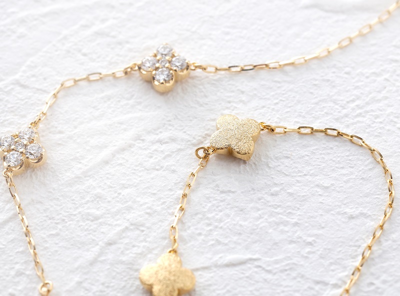 Deliciaeフォルトゥーナ　K18YG　4WAYデザインダイヤネックレス　メガネチェーン　マスクホルダー　二連ネックレス 　K04019-H