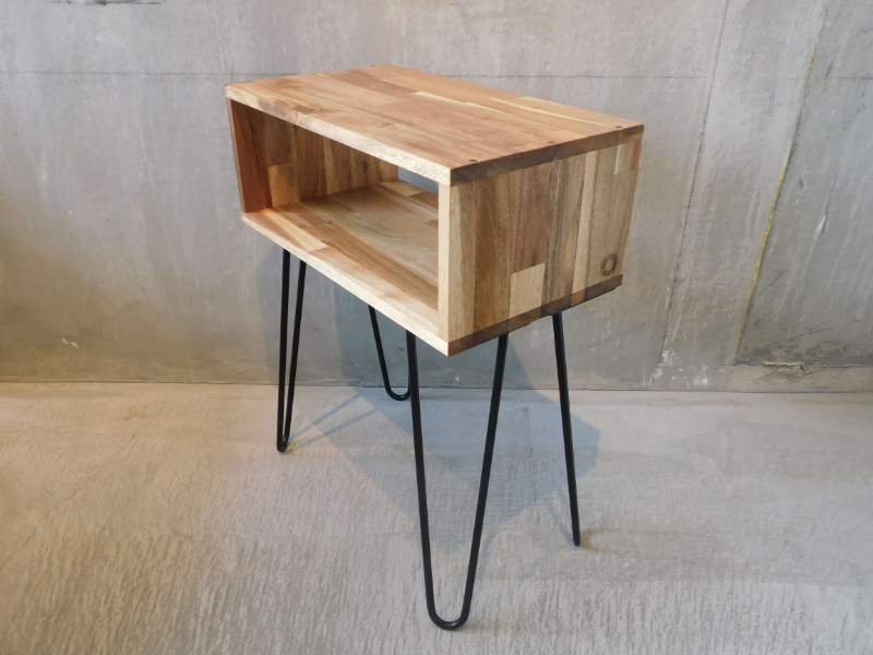 GENE SIDE TABLE