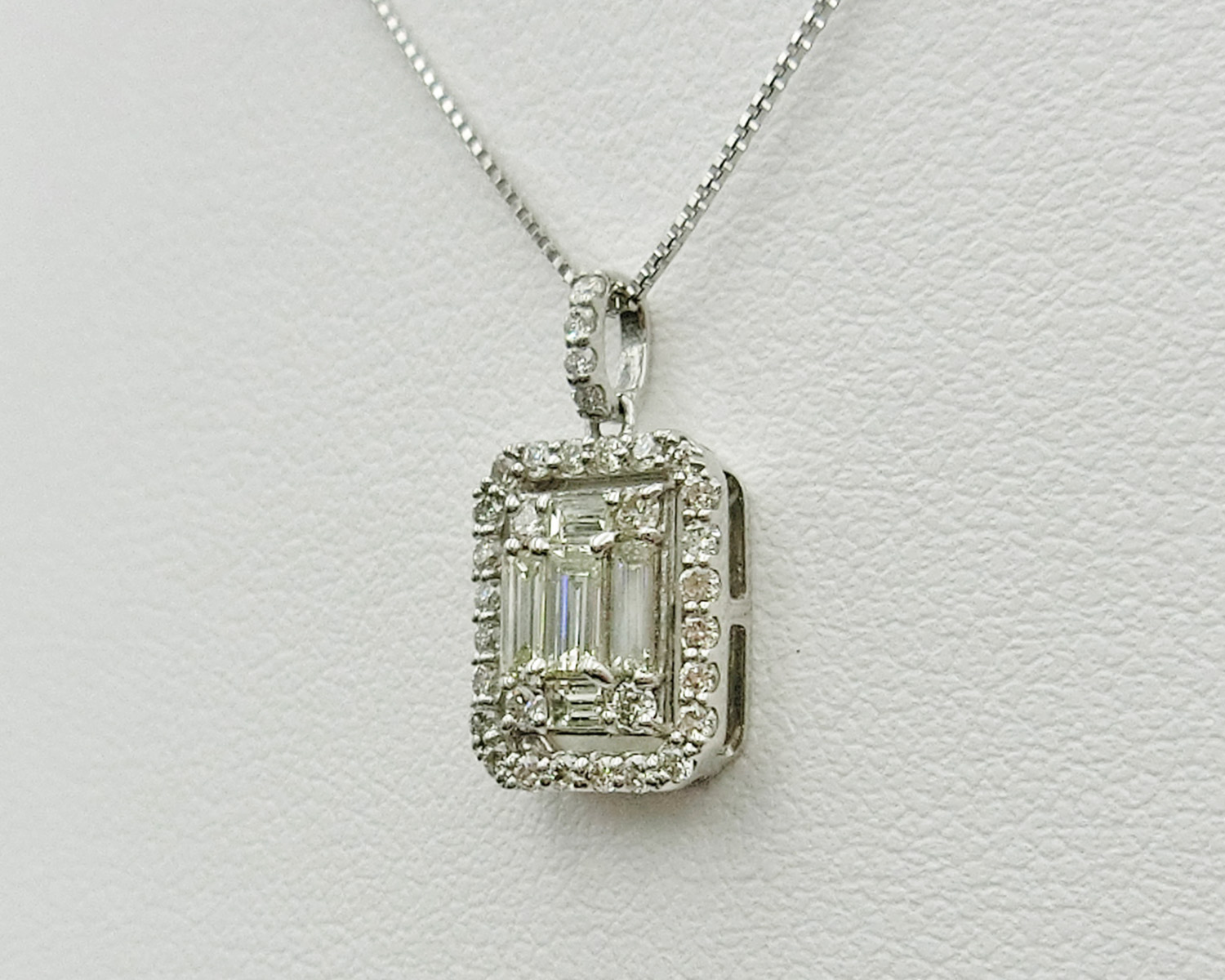 甲府市発 プラチナ ダイヤモンドペンダント 0.5ct [WP-3264PT]