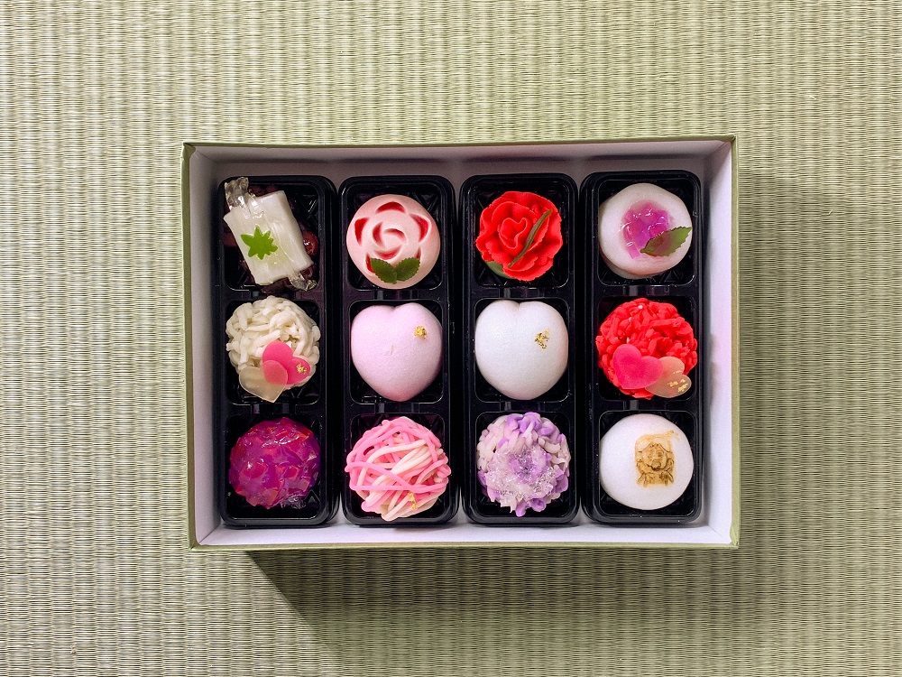 【先行予約】母の日 ギフト 上生菓子 12個セット 贈答用 箱入り 【2026年5月7日発送予定】 富士夢和菓子