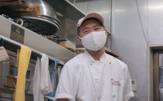 【ギフト用】半熟チーズケーキ1箱（10個入り）【ならや】｜チーズケーキ 半熟 贈答用 プレゼント ギフト naraya