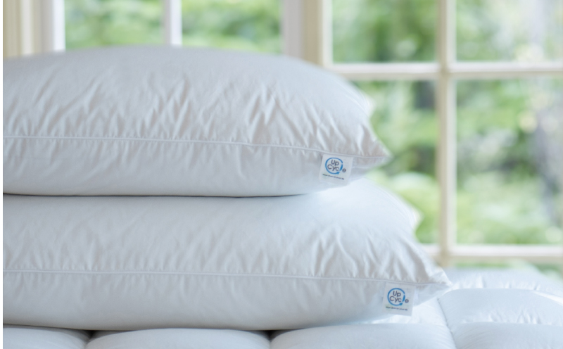 【富士新幸謹製】 43×63cm ダウンピロー「サステナブルな羽毛」アップサイクルダウン羽毛枕