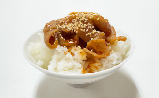 味研　ピリ辛豚もつ焼き(冷凍)　1kg (200g × 5パック)【配送不可地域：離島】【1669928】