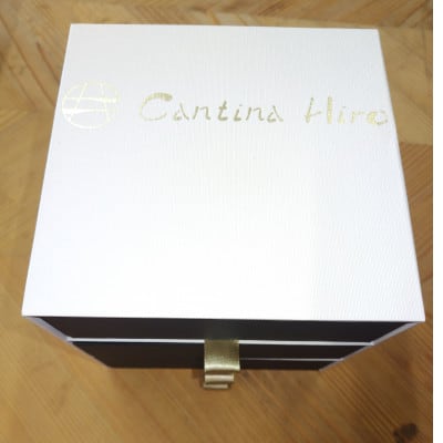 【2026年先行受付】ぶどうが光り輝く宝石に!!牧丘天空の丘ブランドぶどうの宝石箱 約700g【配送不可地域：離島】【1705539】