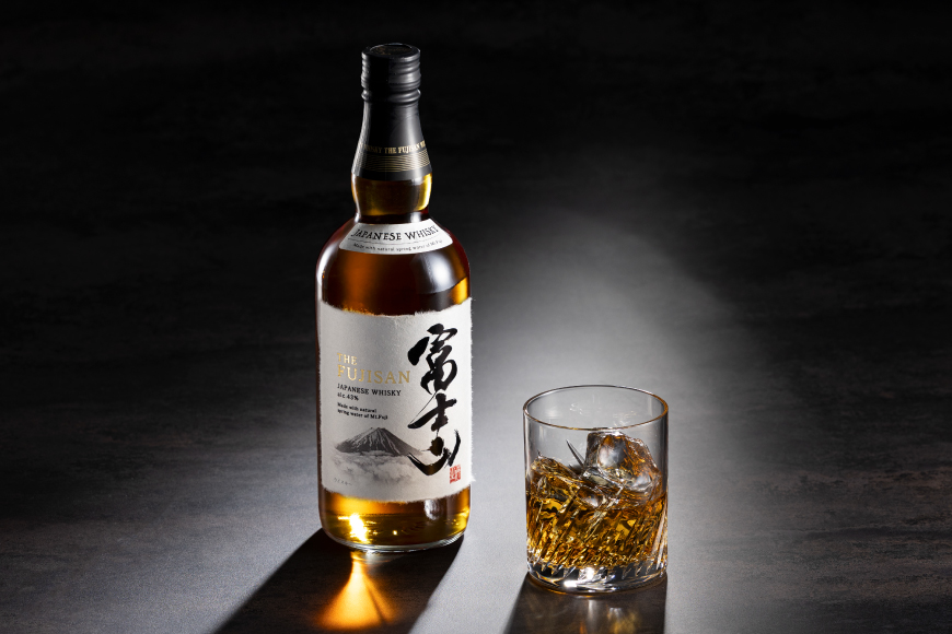 ウイスキー JAPANESE WHISKY 富士山43° 700ml [マツムラ酒販 山梨県 韮崎市 20745386] ウィスキー Whisky お酒 酒 ハイボール ロック ウヰスキー ギフト 贈答 ジャパニーズウイスキー 洋酒 モルト グレーン