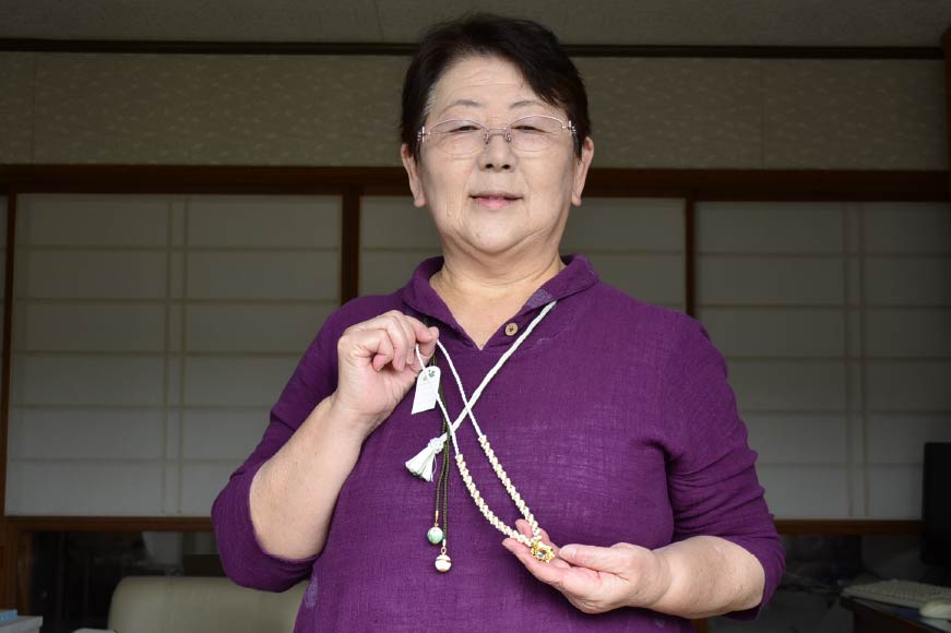 【一点もの】組紐 御岳組ネックレス (三色) あわじ結び 約58cm [明聡美工房 山梨県 韮崎市 20742266] アクセサリー ネックレス クラフト くみひも 正絹 伝統工芸 手作り ハロウィン おしゃれ