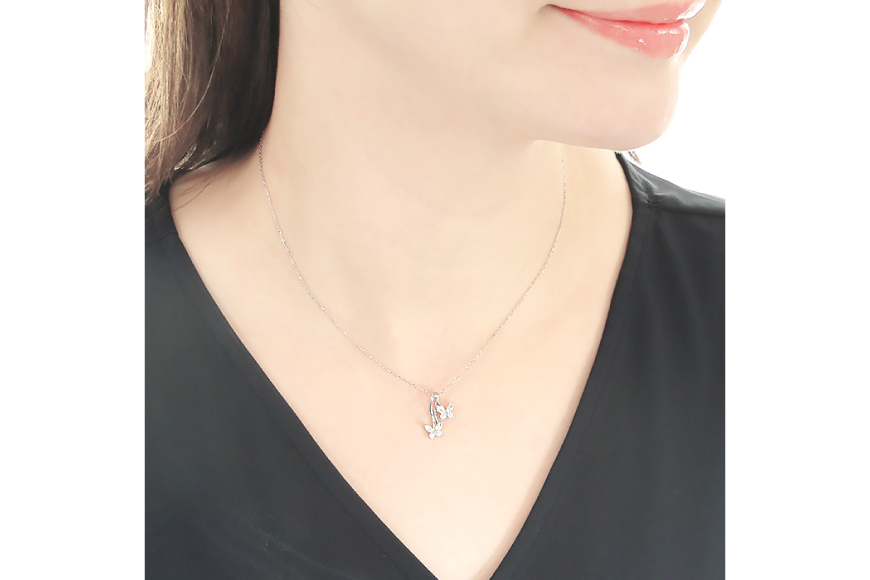 ネックレス プラチナ Pt900 ダイヤモンド 0.5ct 蝶 モチーフ ペンダント レディース ちょうちょ バタフライ ジュエリー ダイヤ 【f280-d-pt】 [株式会社オーダーメイドジュエリーメイ 山梨県 韮崎市 20745057]