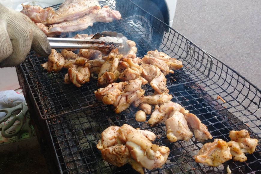 焼鳥のやまもと 特製 おつまみチャーシュー（豚肩ロース）4ブロック 約1.3kg [山本食肉 山梨県 韮崎市 20742073] チャーシュー 焼き豚 焼豚 豚肉 ポーク おつまみ おかず ビールのおとも 冷凍