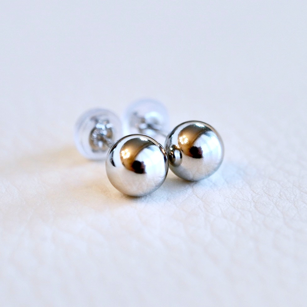 【ジュエリー】Pt900 プラチナ 地金 シンプル ボール ピアス (7mm) 保証書付 KO-0033 242-011-a