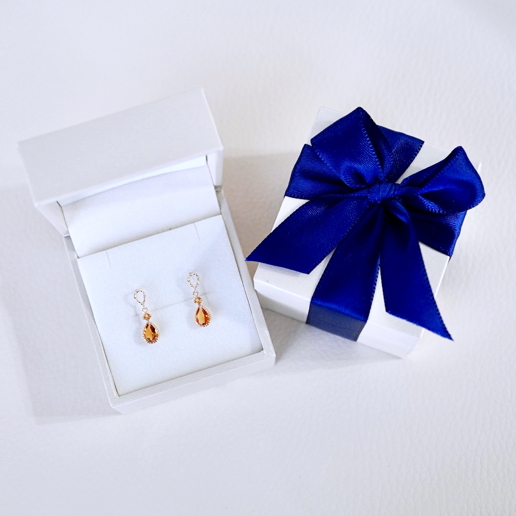 K10YG(10金) イエローゴールド 揺れる シトリン アンティーク ピアス 保証書付 SR-2254 242-060-d