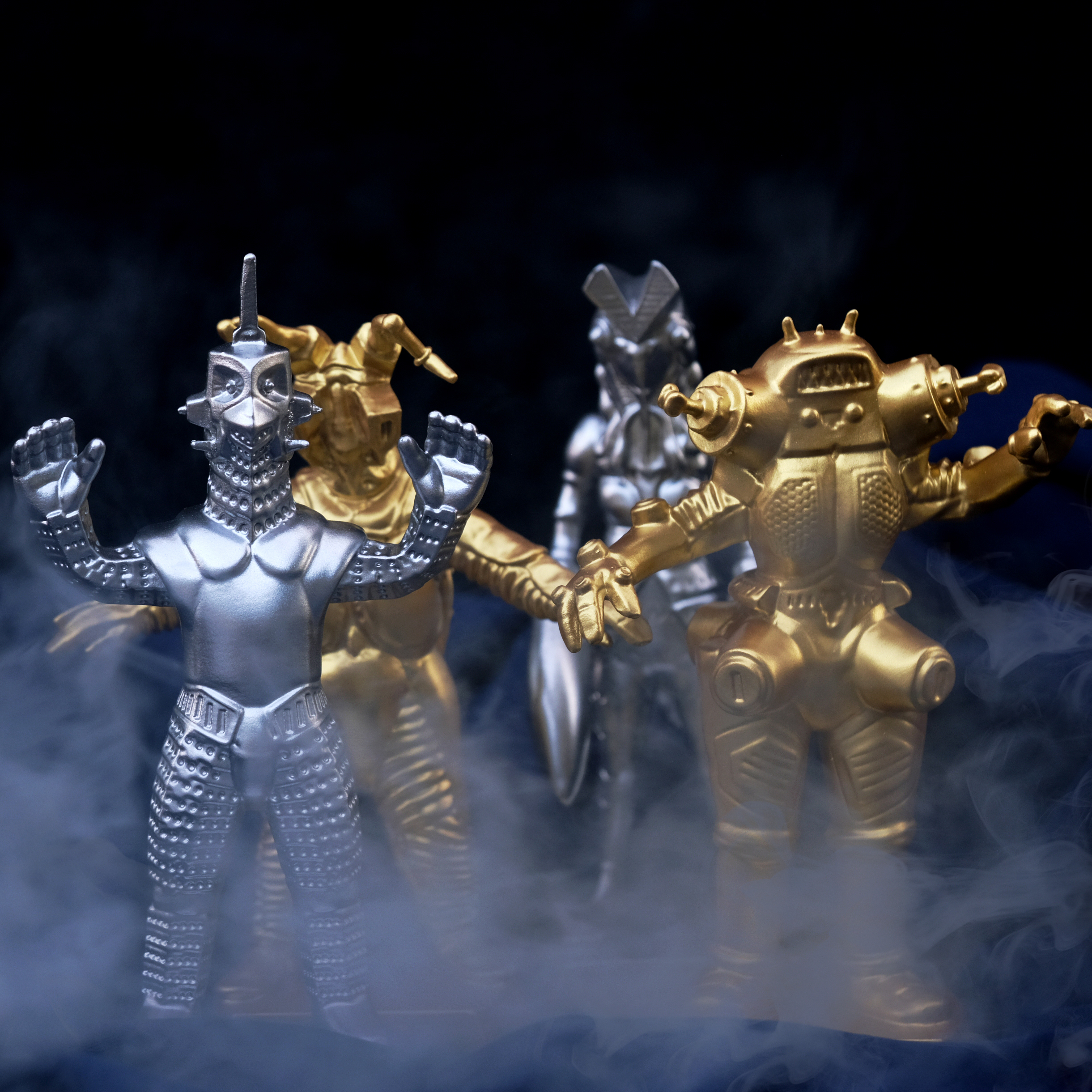 「ウルトラマン」より【ゼットン】ペーパーウェイト シルバー 147-012