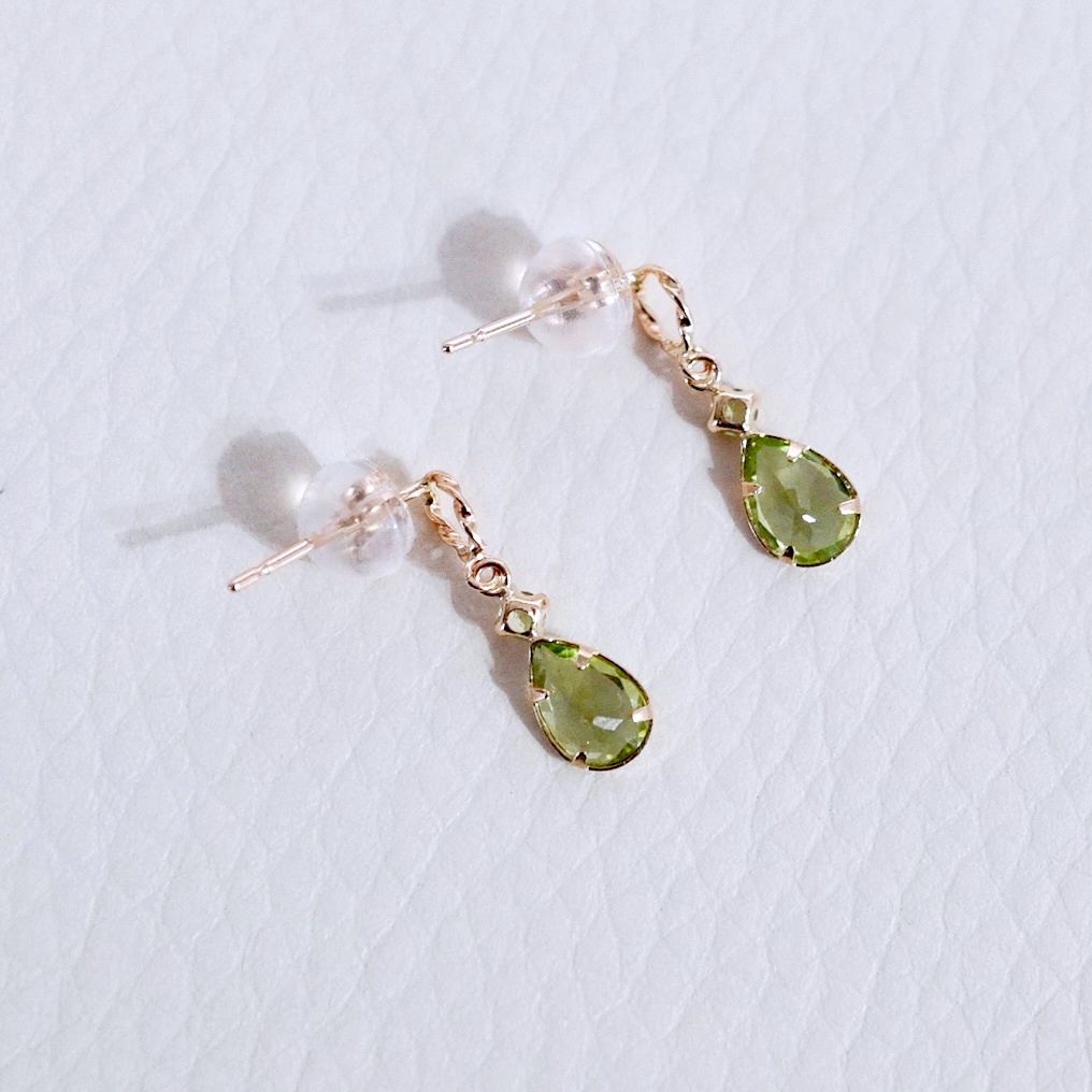 K10YG(10金) イエローゴールド 揺れる ペリドット アンティーク ピアス 保証書付 SR-2254 242-060-e