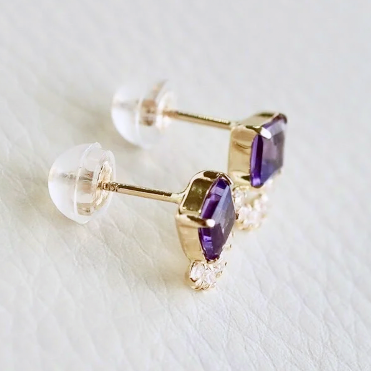 【ジュエリー】K10 イエローゴールド アメシスト ピアス 保証書付 SMK-5220 242-004-a