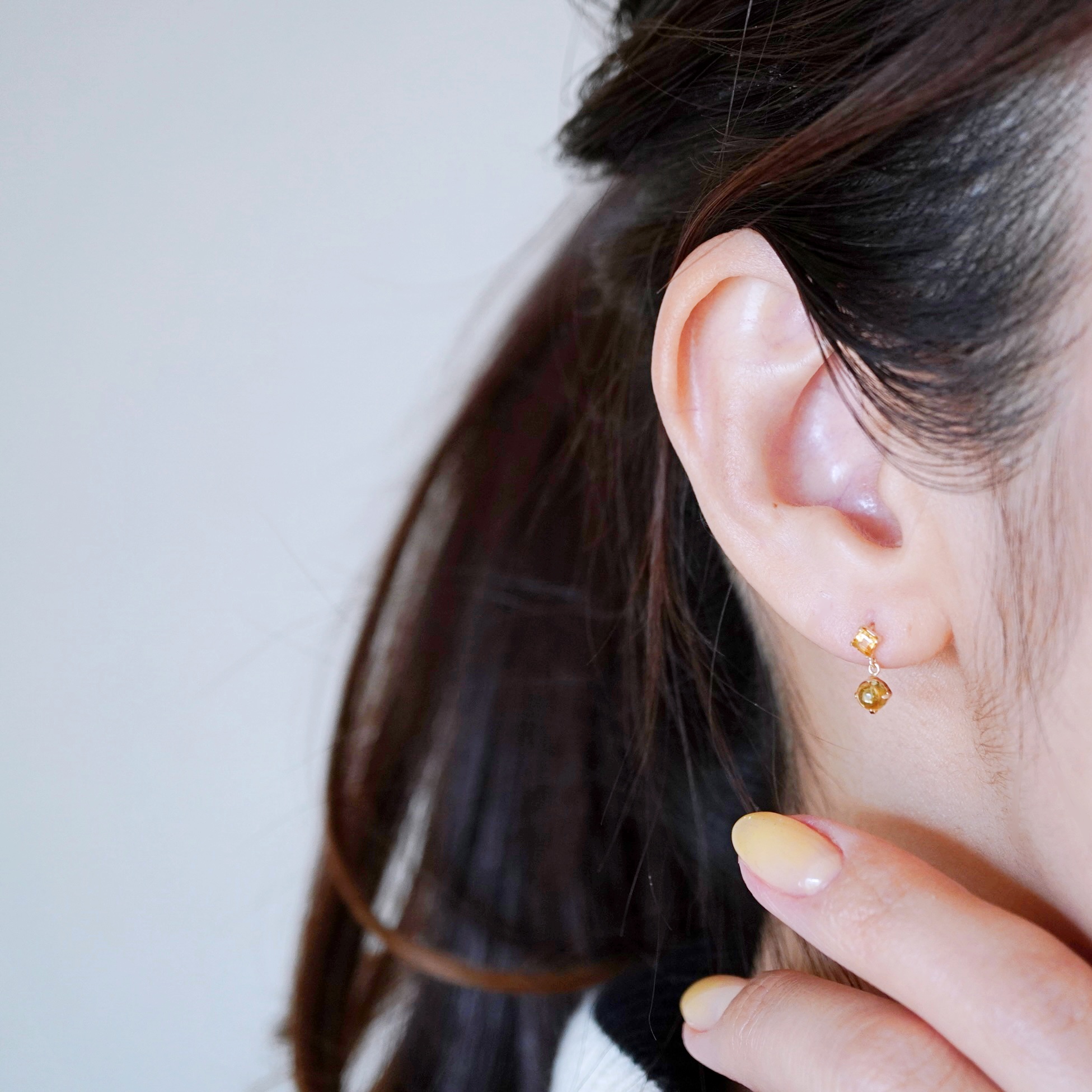 【ジュエリー】K10 イエローゴールド シトリン 揺れる ピアス 保証書付 SR-2012 242-003-c