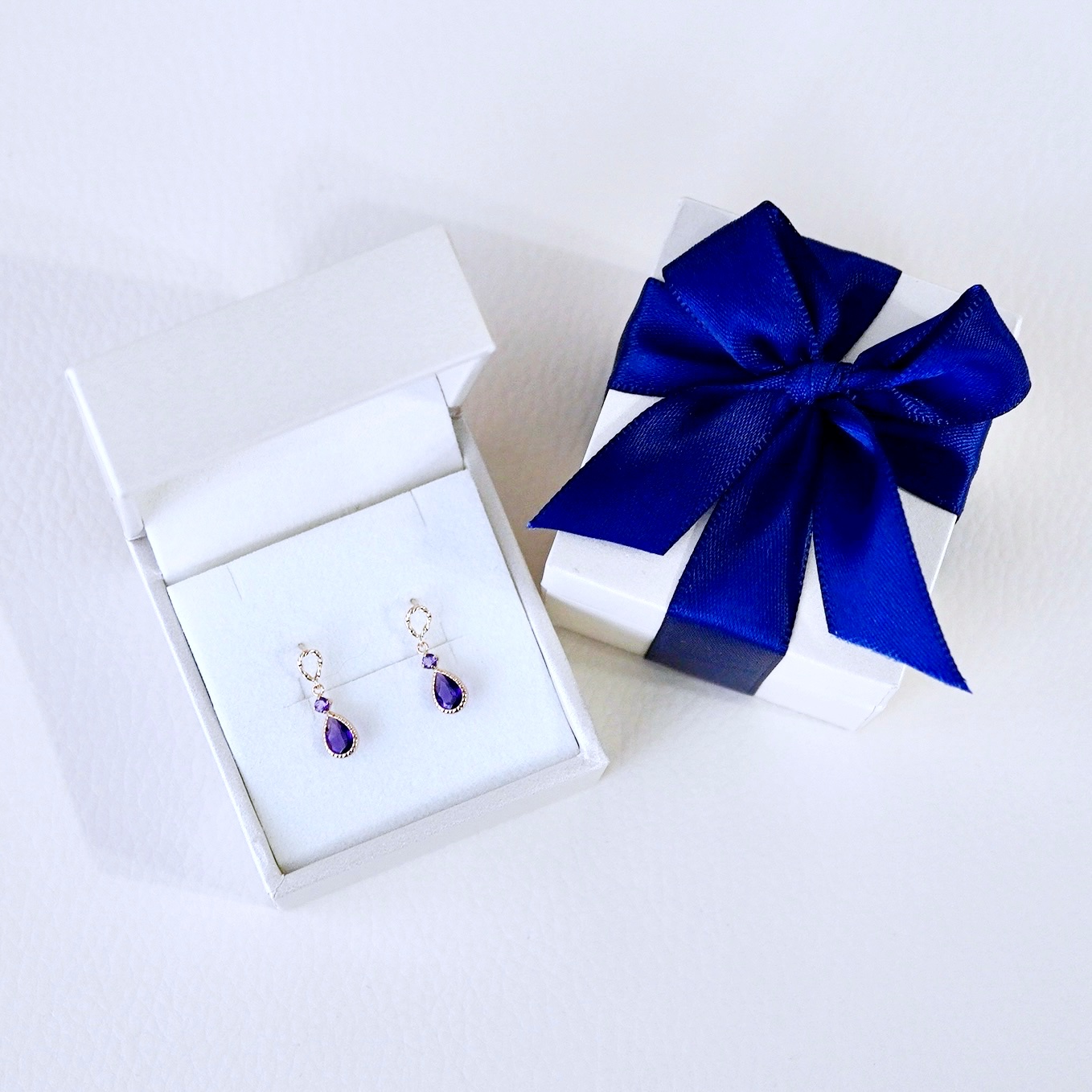 K10YG(10金) イエローゴールド 揺れる アメシスト アンティーク ピアス 保証書付 SR-2254 242-060-c